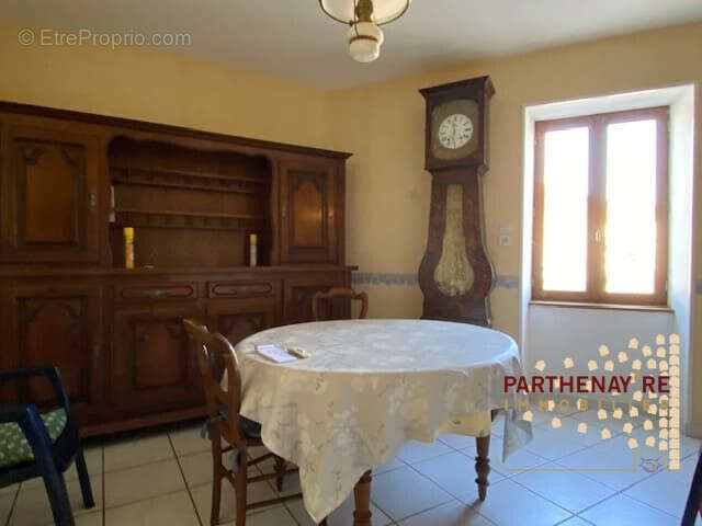 Maison 114 m² à Pougne-Herisson  - photo 7