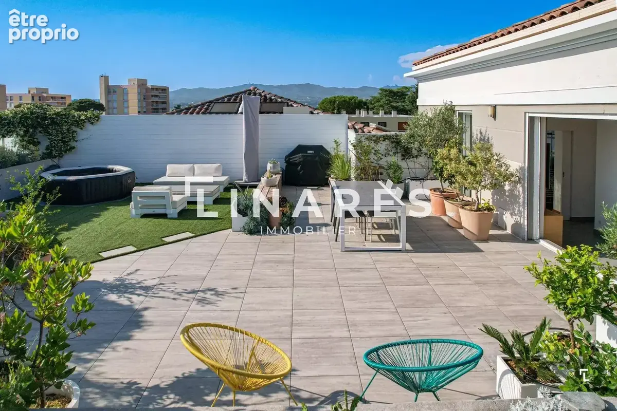 UNE VILLA SUR LE TOIT - Appartement duplex 145m2 - Terrasse ciel ouvert 100m2 - 13012 SAINT JULIEN - photo 12