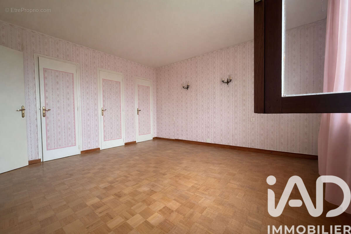 Maison 203 m² à Baigts-De-Bearn  - photo 6