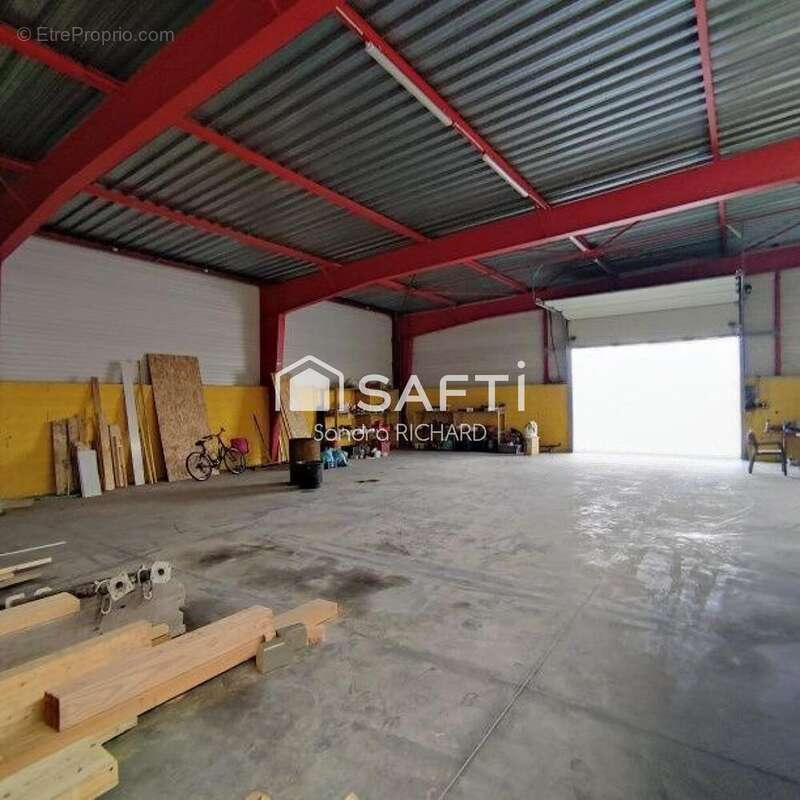 Photo 2