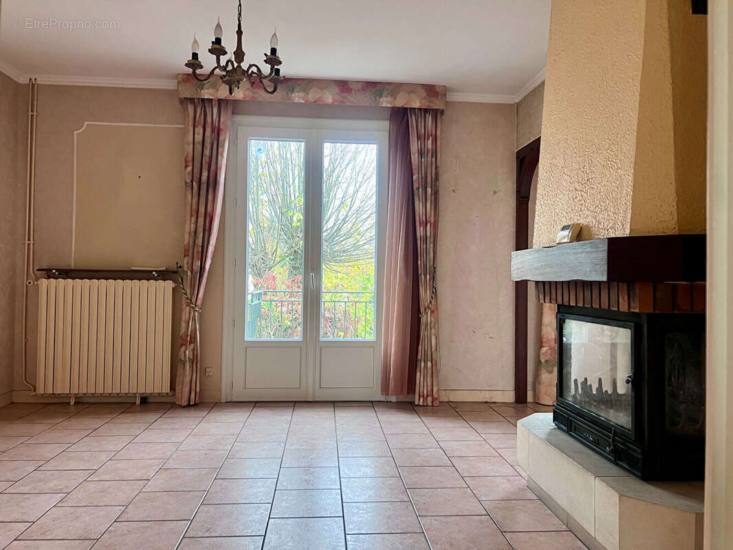 Maison à COULANGES-LES-NEVERS