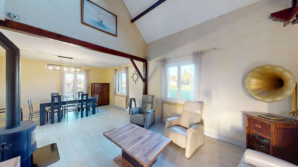 Maison à RULLAC-SAINT-CIRQ