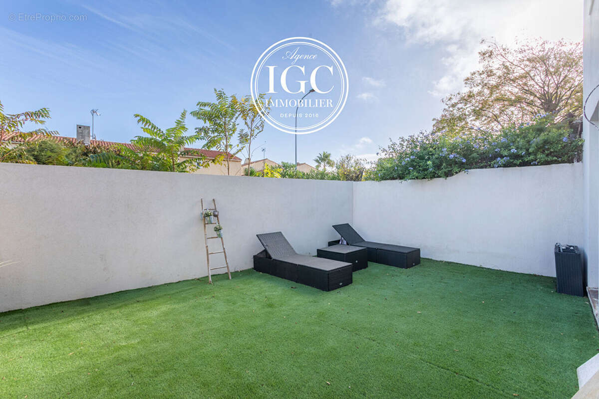 Maison à CHATEAUNEUF-LES-MARTIGUES