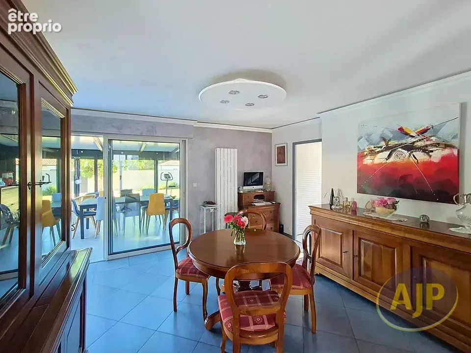Maison Montaigu Vendee 5 pièce(s) 151 m2 - photo 5