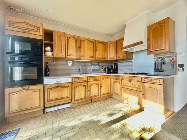 Maison à LA VILLE-DU-BOIS