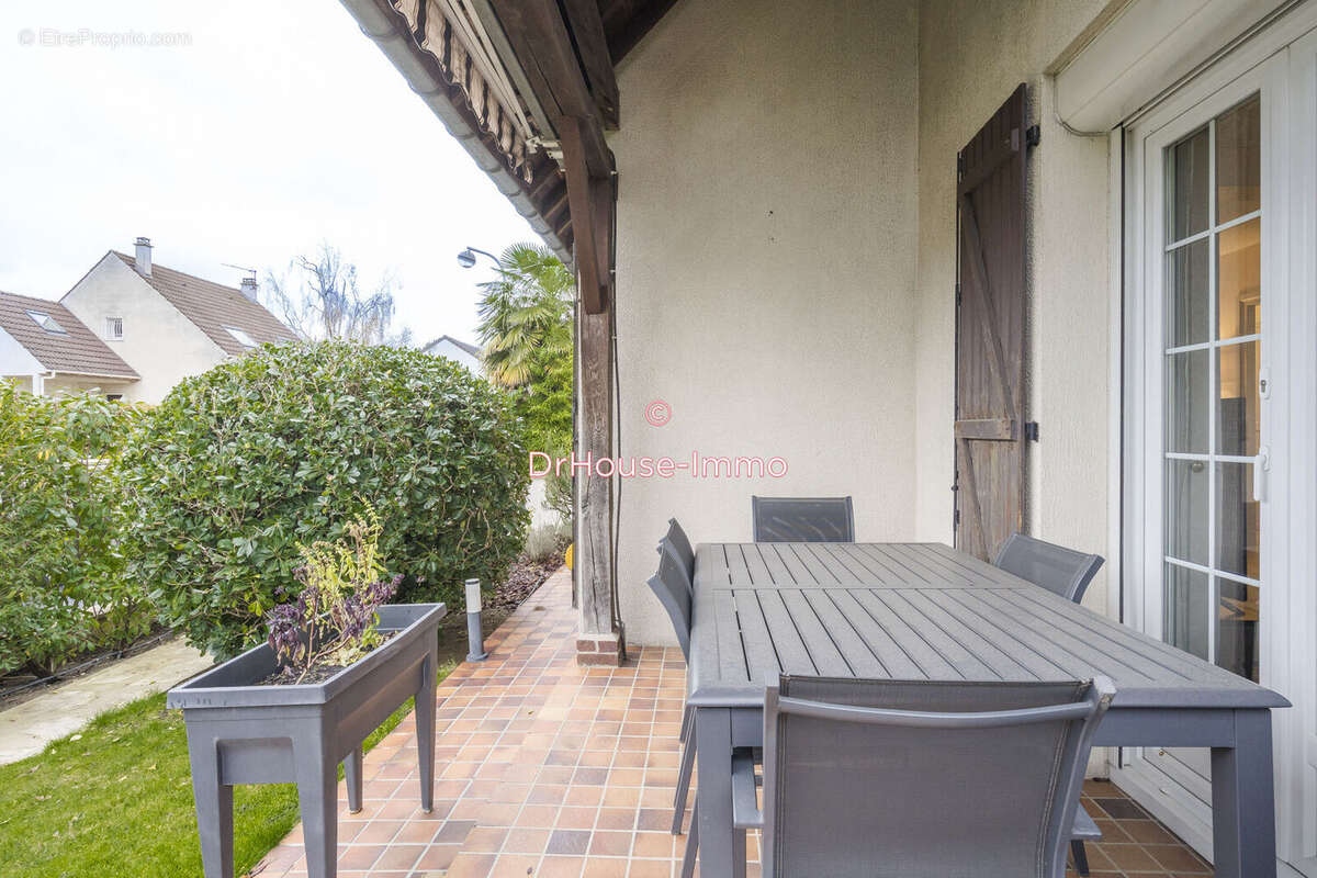 Maison à BRY-SUR-MARNE