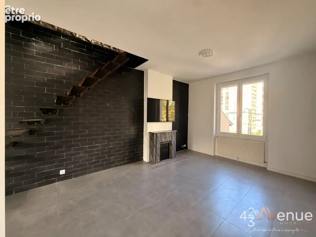 Appartement 3 pièces 105 m² à vendre à Saint-Etienne (42000) - photo 2