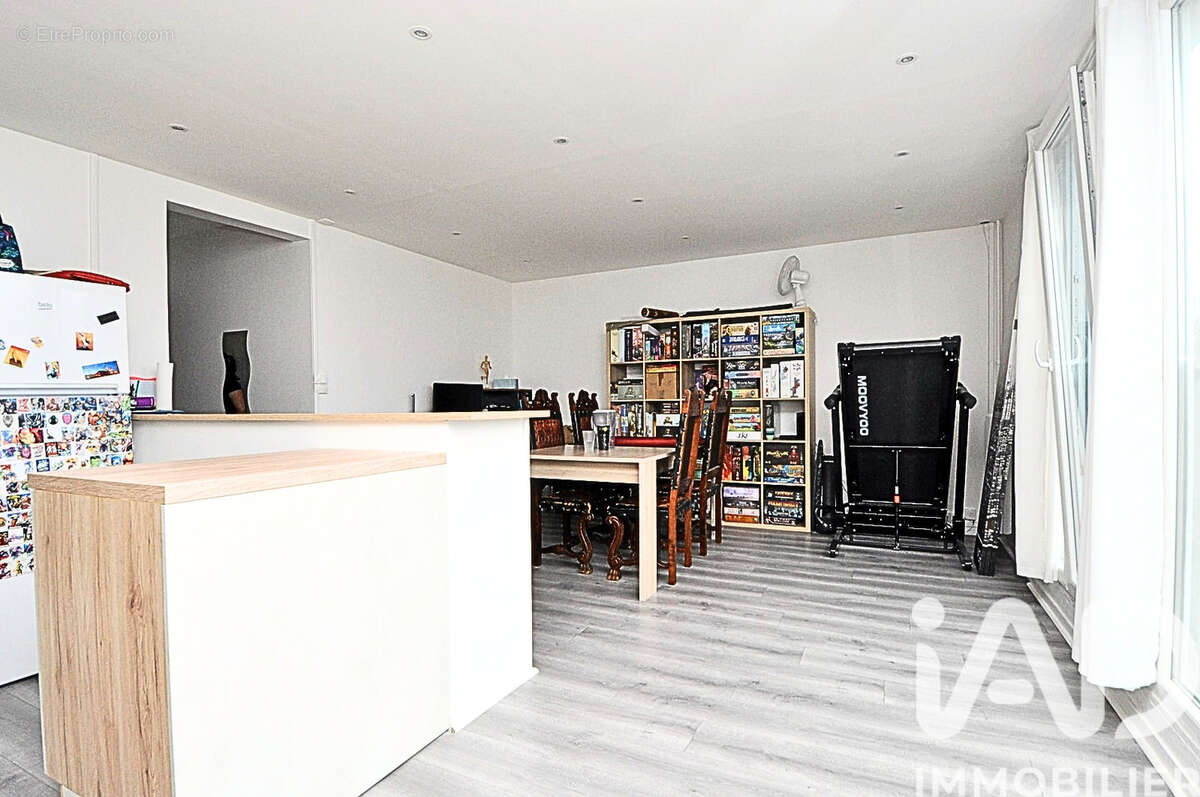 Photo 6 - Appartement à BRUYERES-LE-CHATEL
