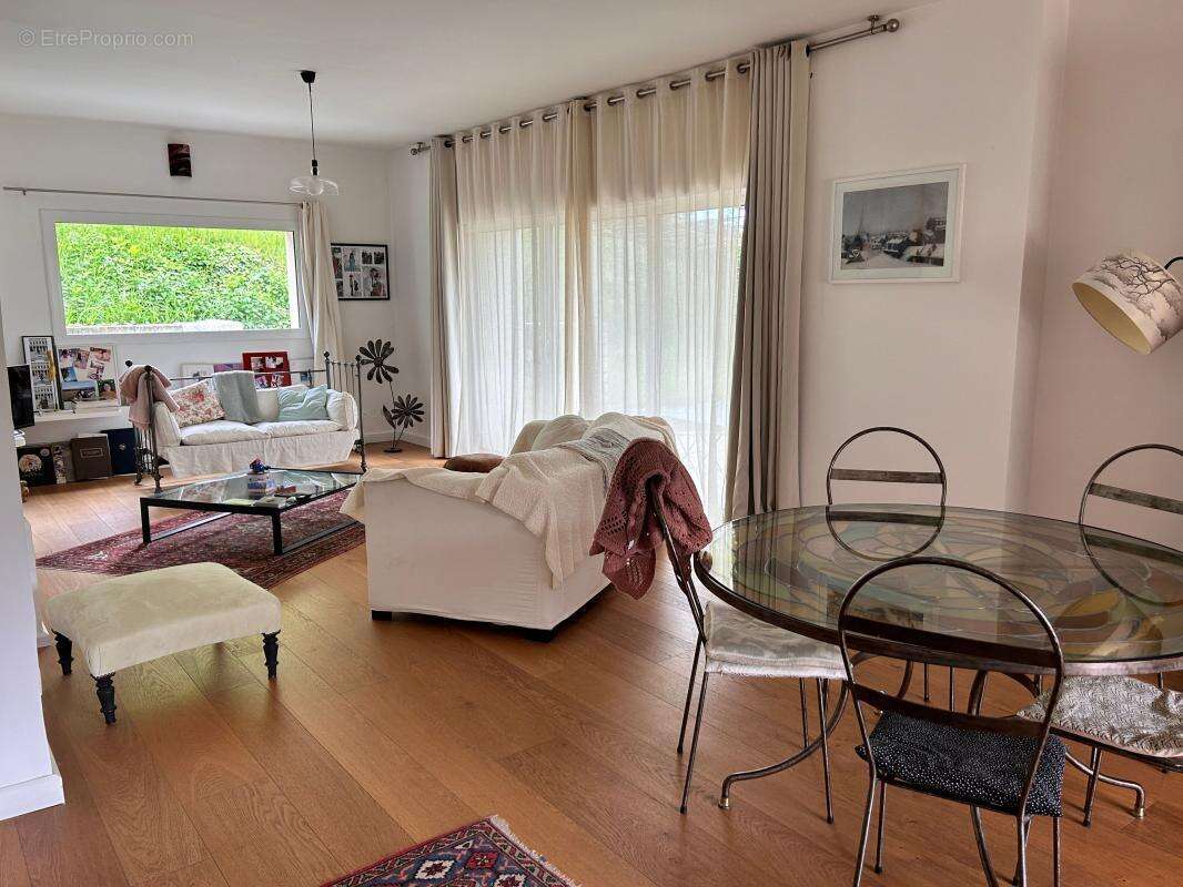 Maison à VAISON-LA-ROMAINE