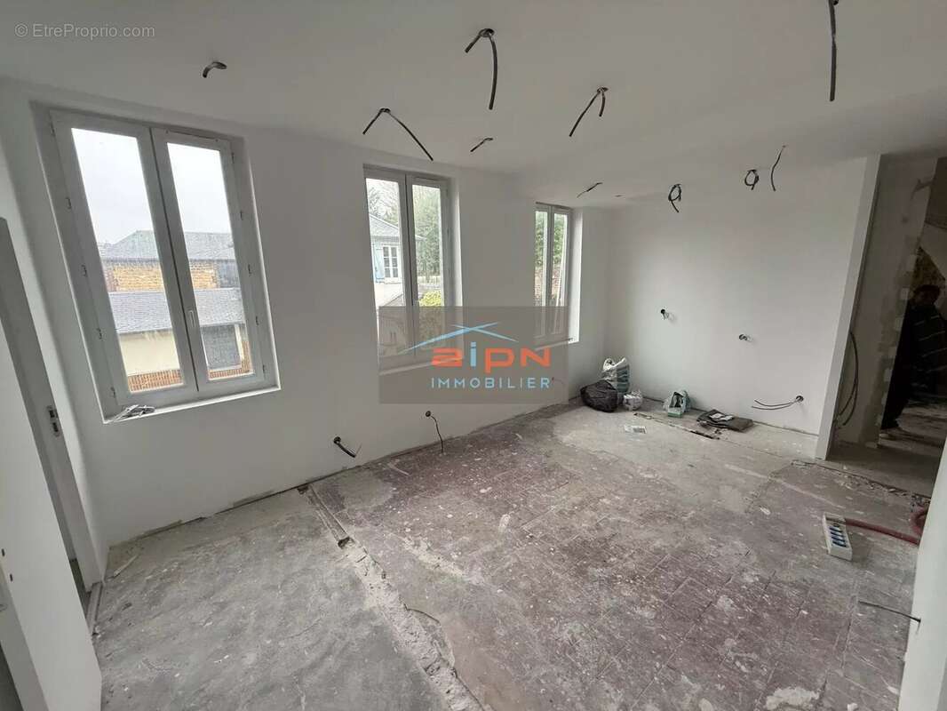 Appartement à MONT-SAINT-AIGNAN