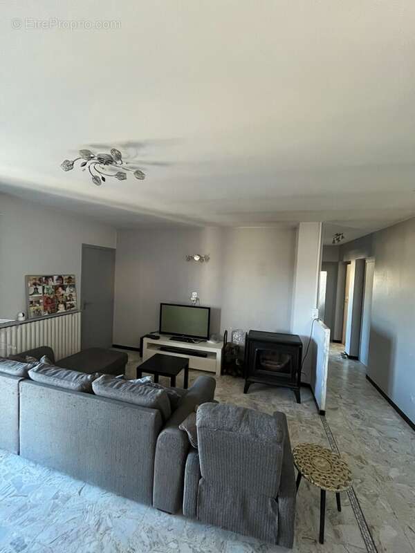 Maison à SAINT-MARTIN-BELLE-ROCHE