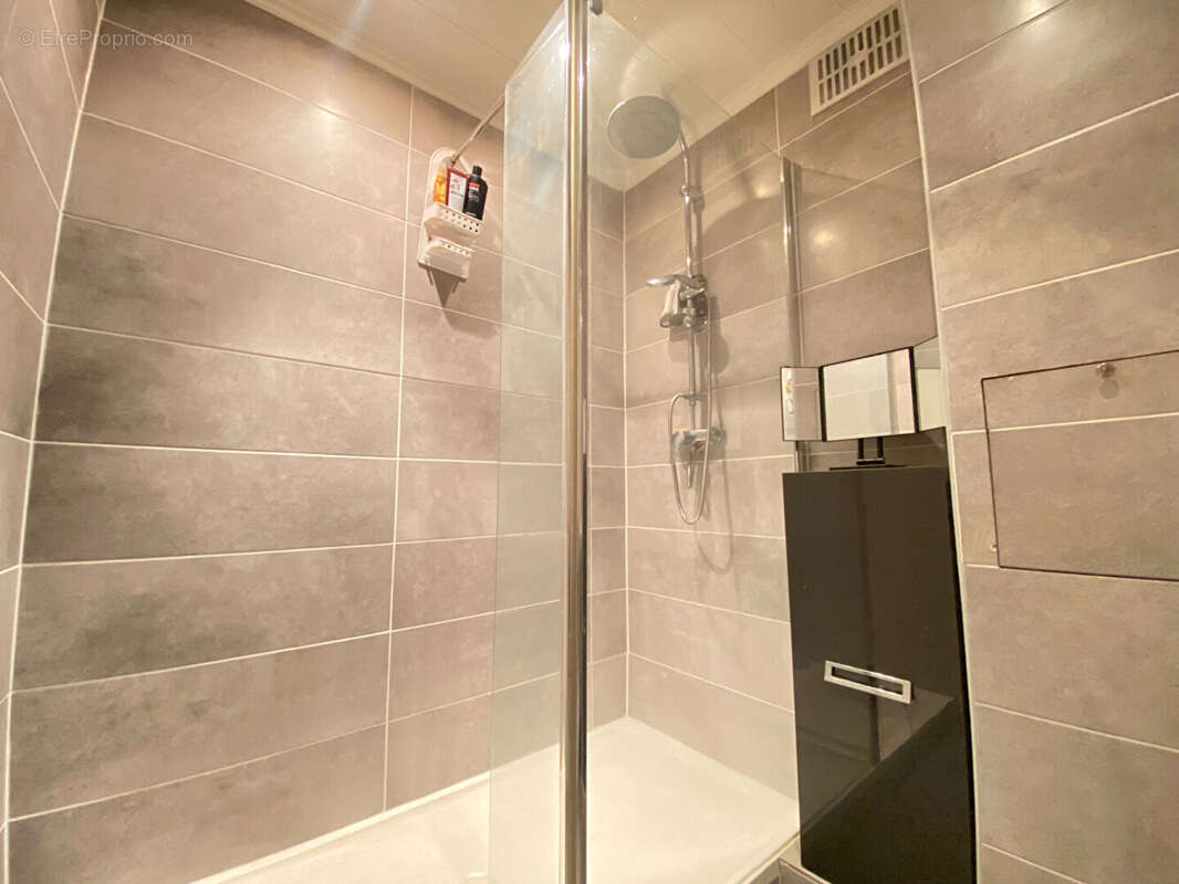 Appartement à PARIS-19E