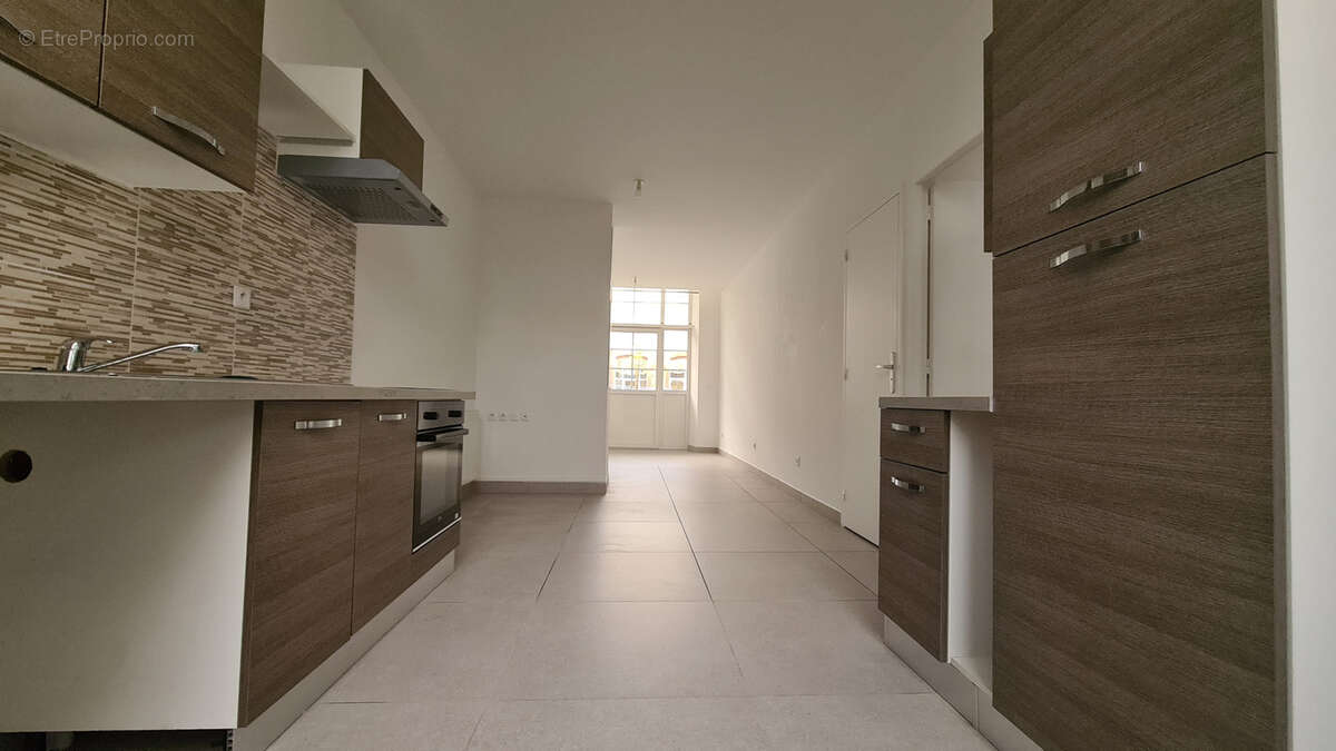 2 pièces entièrement rénové avec terrasses   Résidence standing - photo 2