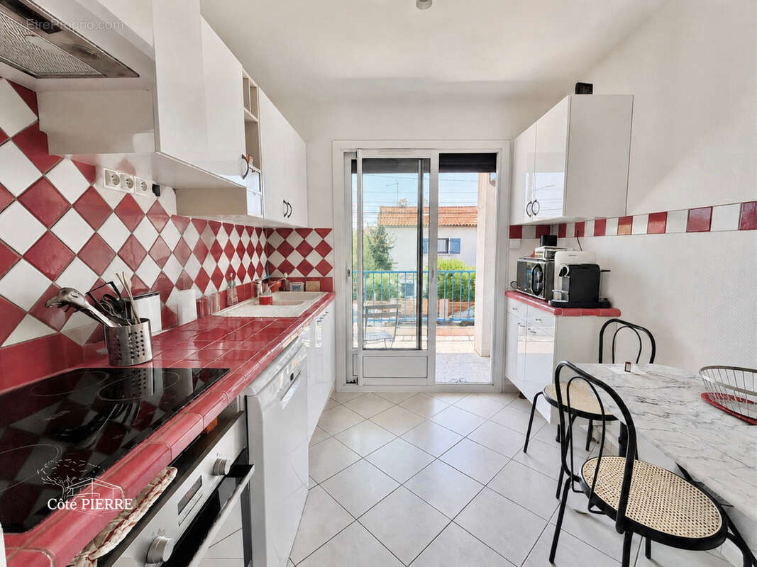 Appartement à SIX-FOURS-LES-PLAGES