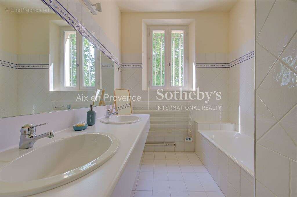 Maison à AIX-EN-PROVENCE