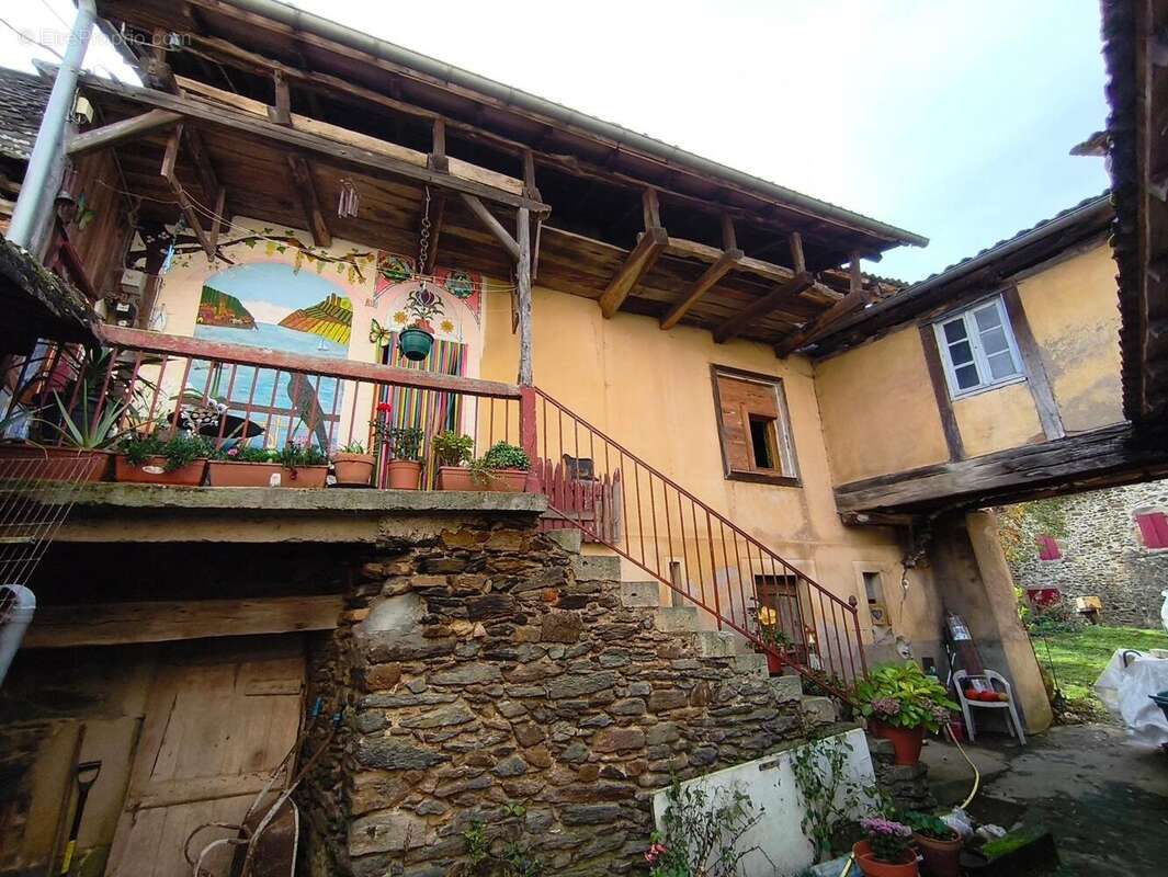 Photo 2 - Maison à FLAGNAC