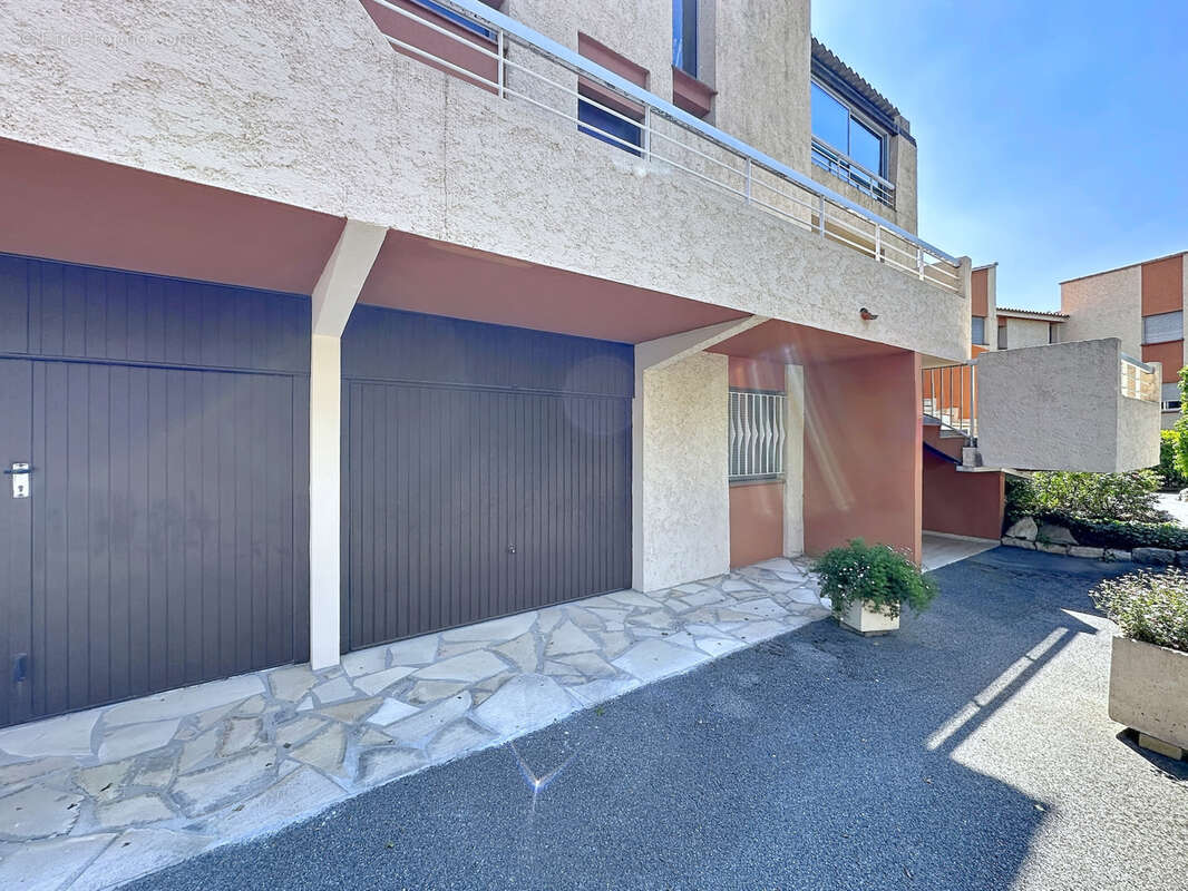 Appartement à VENCE