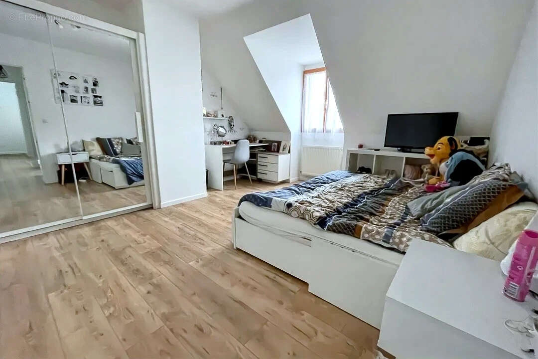 Maison à VILLIERS-SUR-MORIN