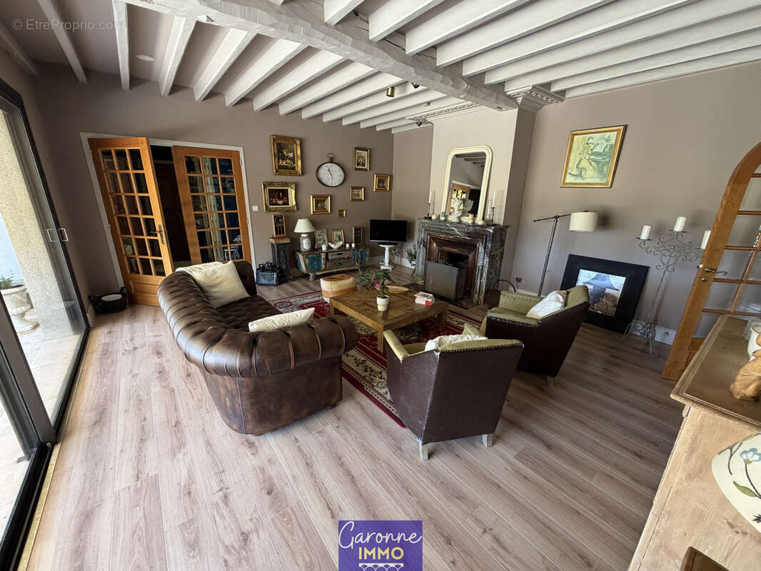 Maison de caractère sur 2.3 hectares - photo 7