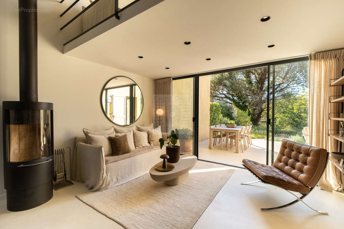 Loft contemporain - 79m2 - Saint-Paul de Vence - photo 2