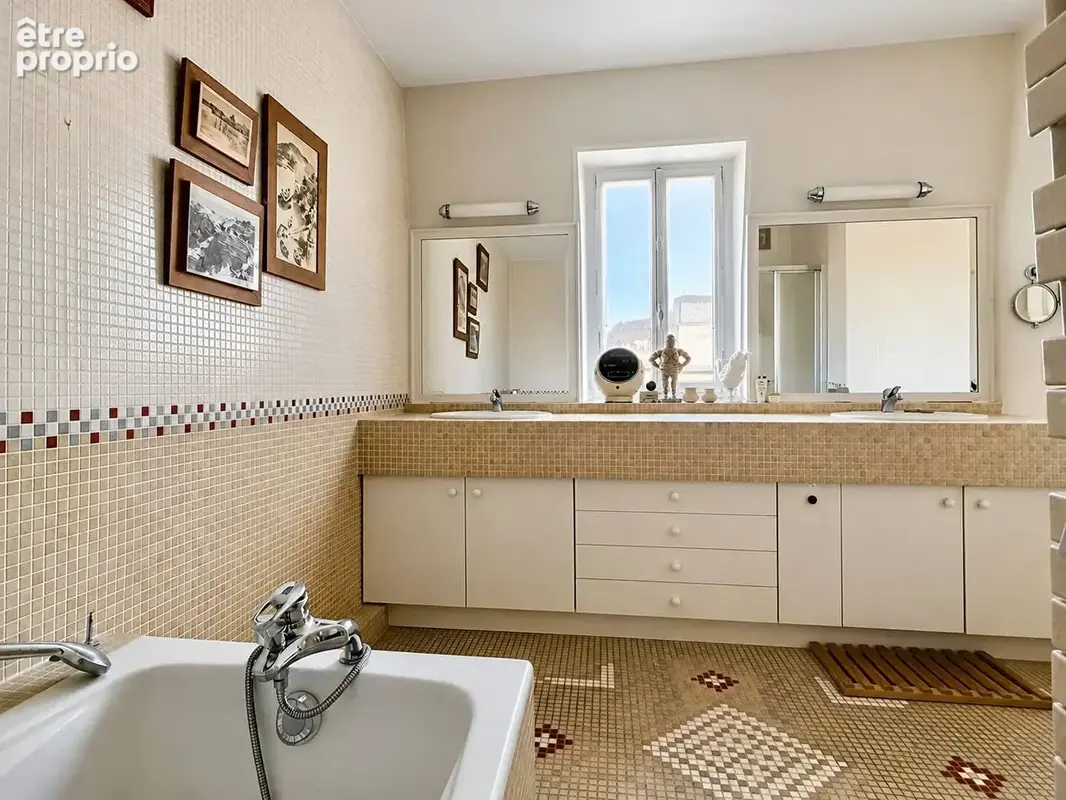 Maison Bois -colombes 7 pièce(s) 230 m2 - photo 9