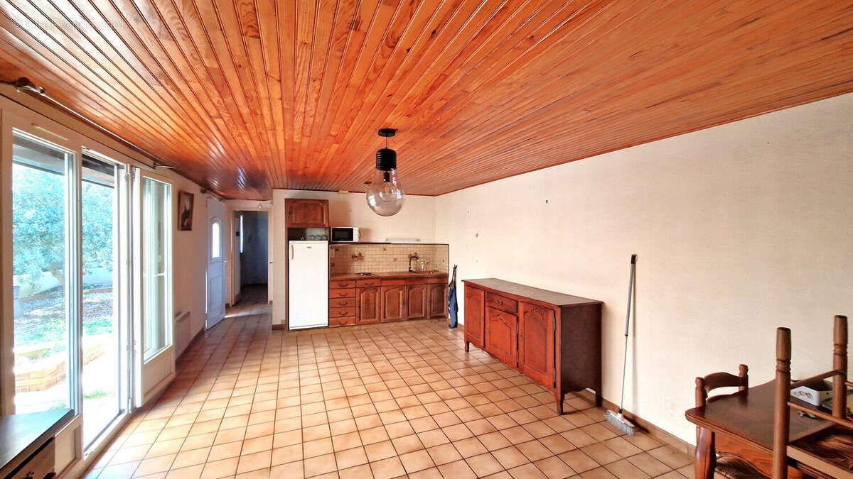 Maison à PARAY-VIEILLE-POSTE