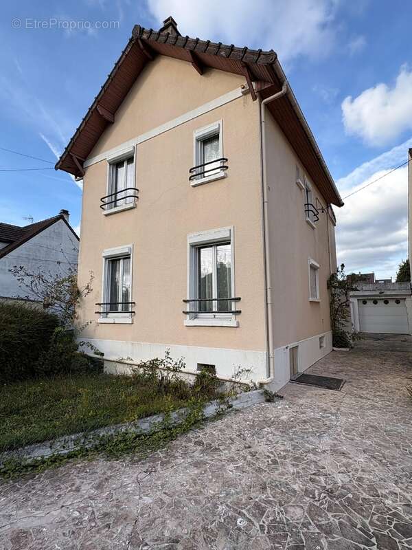 Maison à MONTFERMEIL