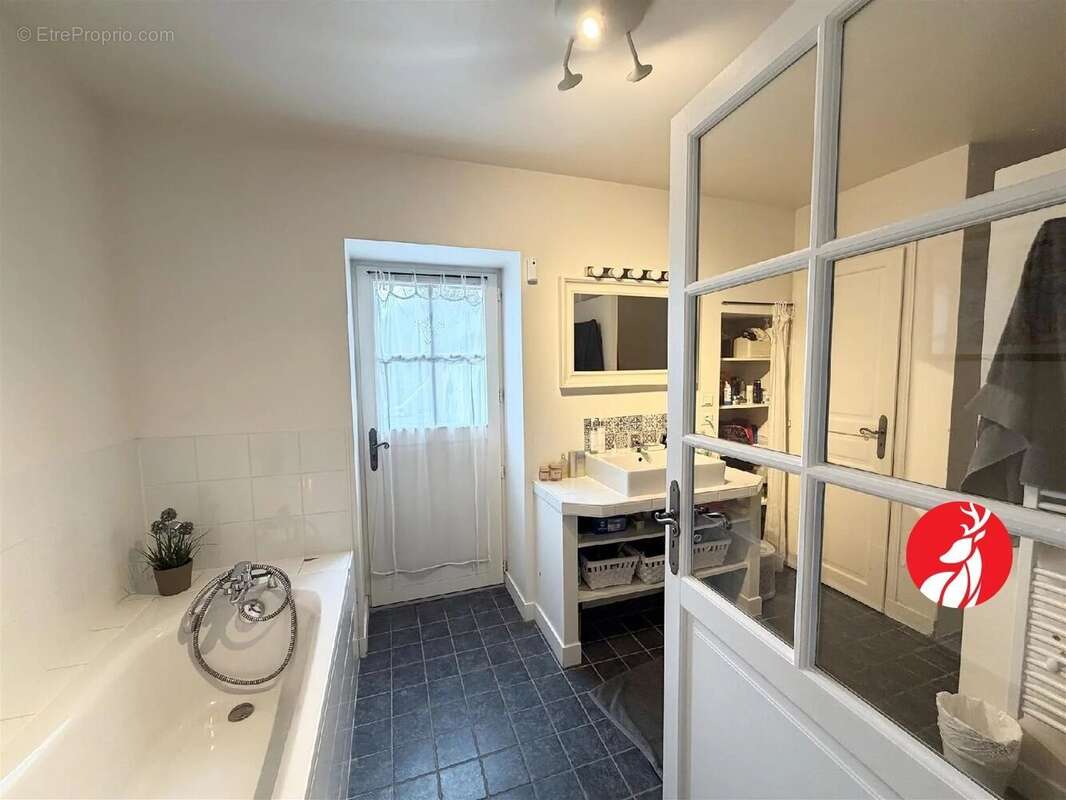 Maison à FONTAINEBLEAU