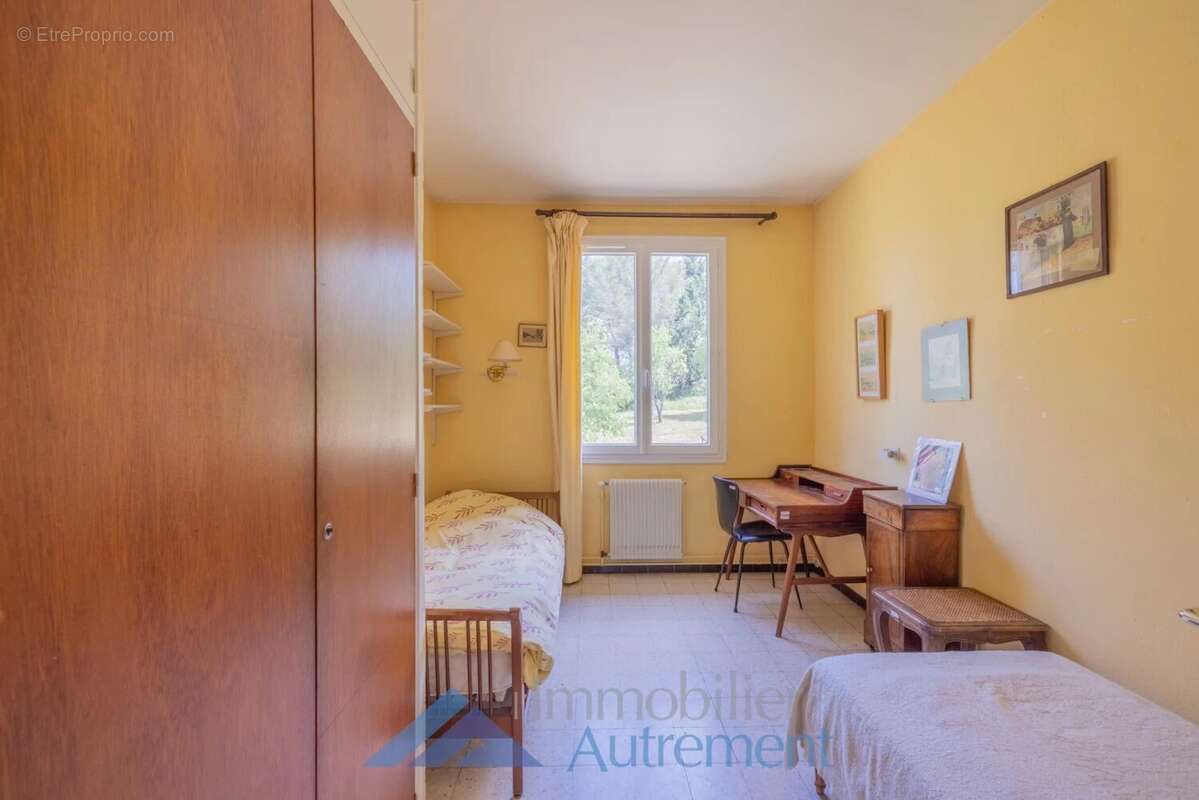 Maison à LE THOLONET