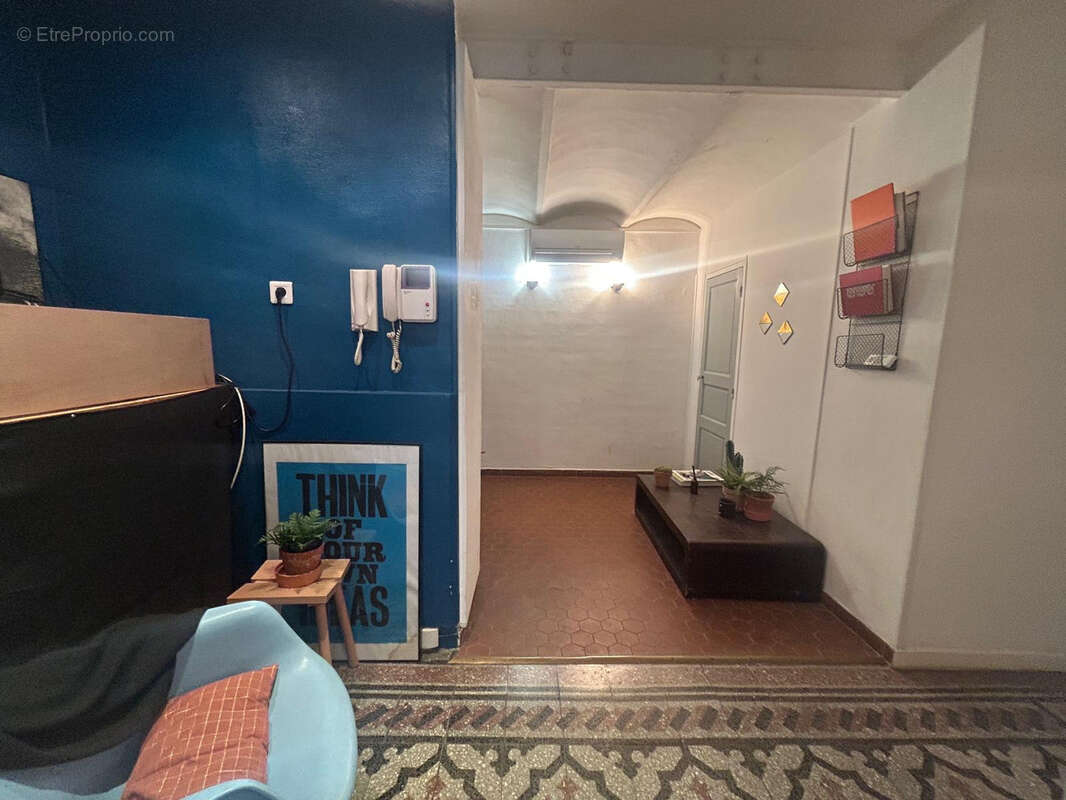 Commerce à MARSEILLE-6E