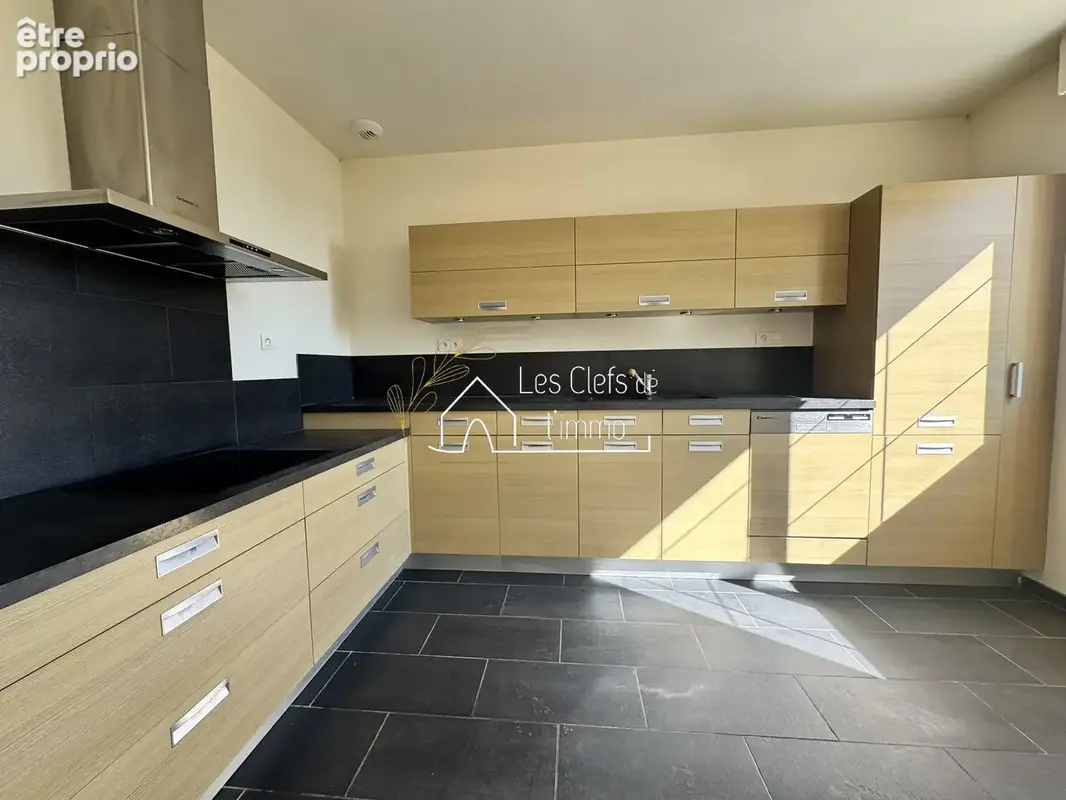 Maison avec dépendances - photo 2