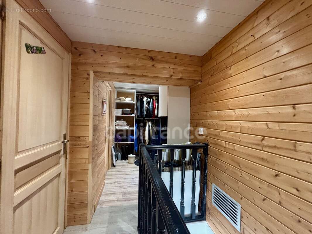 Poussan(34), à vendre maison rénovée p4, surface totale 168 m2, terrain 552 m2, garage, piscine, secteur calme - photo 11