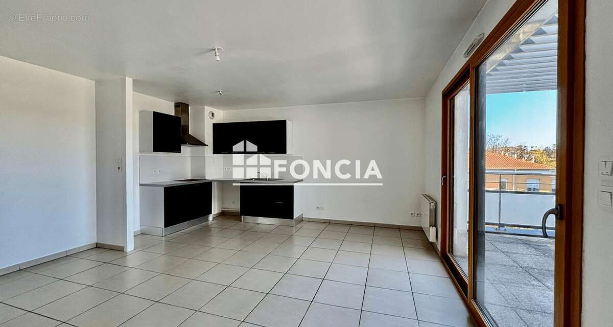Appartement à TASSIN-LA-DEMI-LUNE