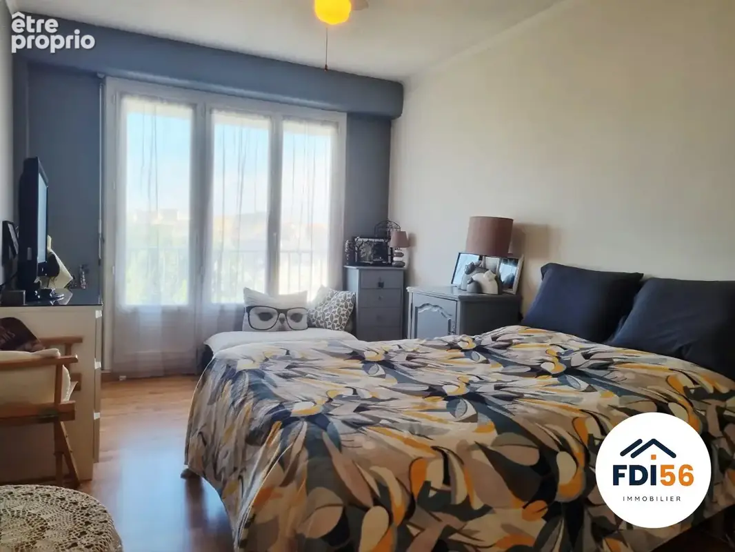 A vendre - lorient - t3 de 80 m²  -  balcon - cave - garage et stationnement - photo 2