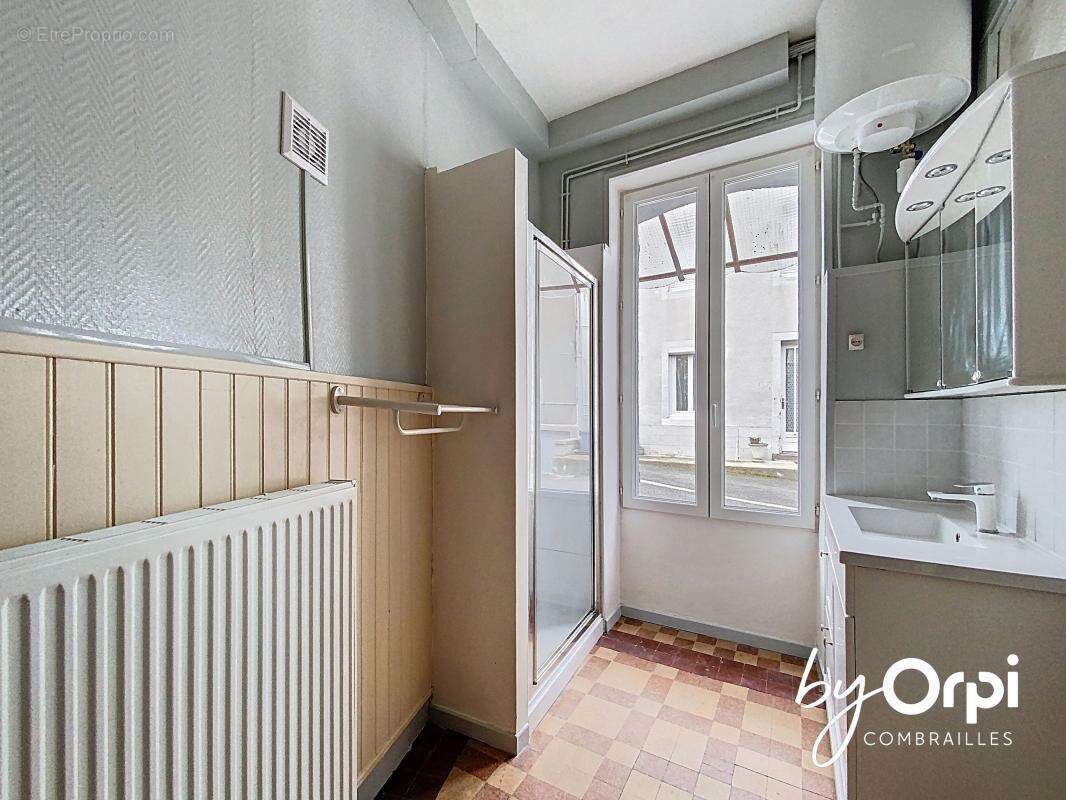 Maison à SAINT-ELOY-LES-MINES