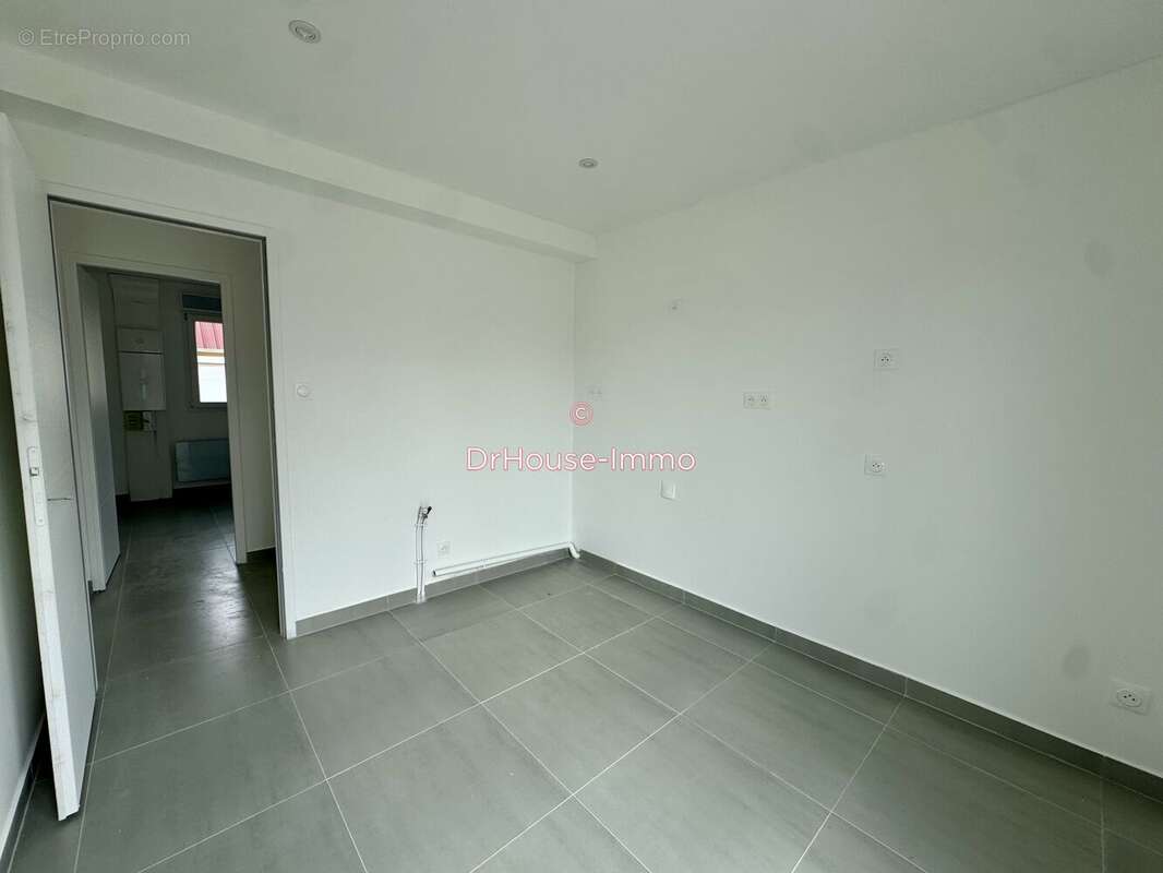 Maison à CHALETTE-SUR-LOING