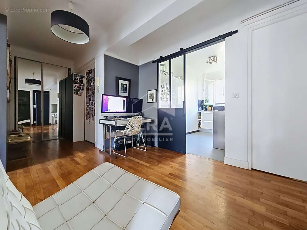 Appartement à PARIS-12E