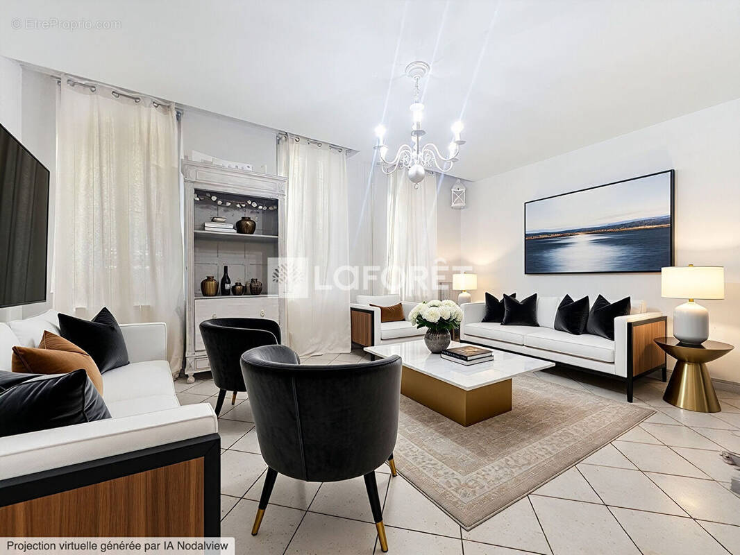 Appartement à MARSEILLE-6E