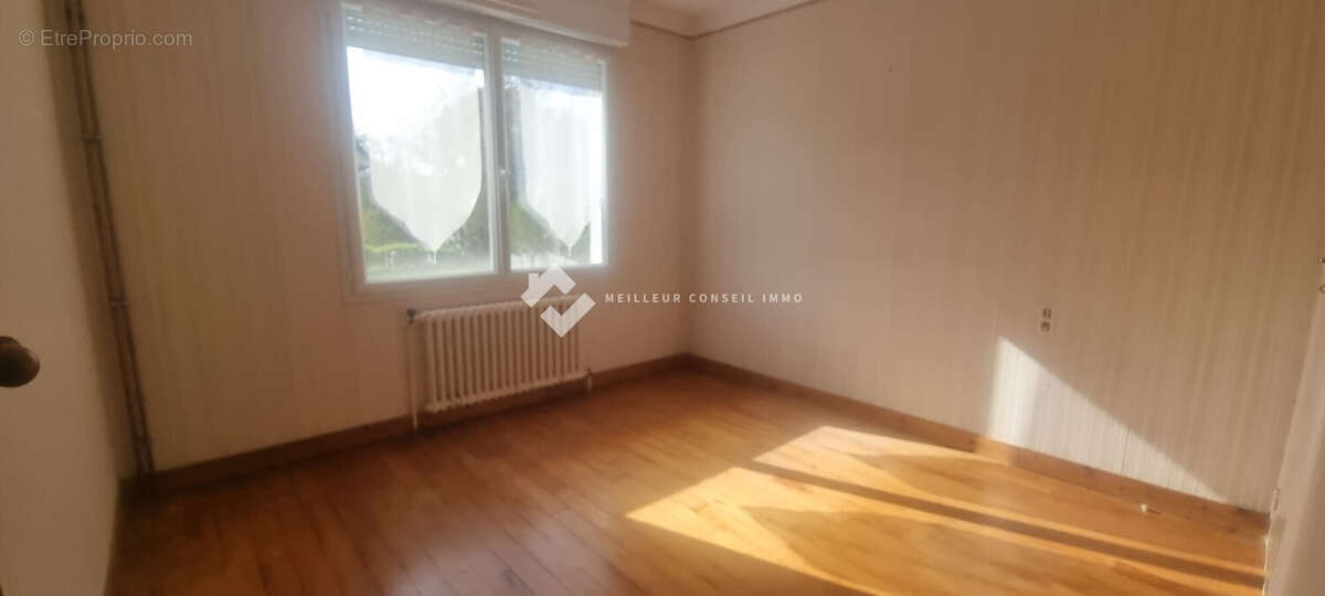 Maison 97 m² à Le Vieux-Marche  - photo 4