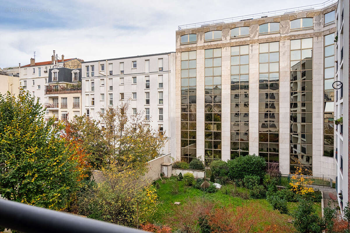 Appartement à LEVALLOIS-PERRET