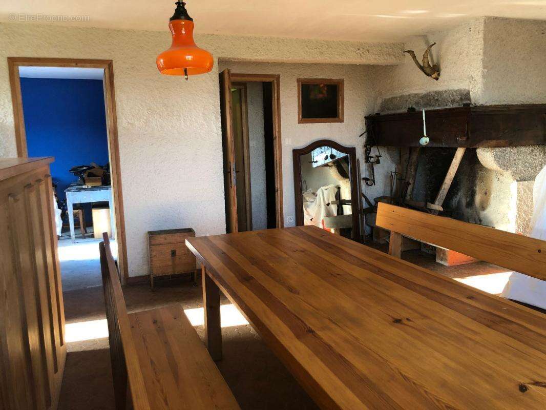 Maison à SAINT-ALBAN-SUR-LIMAGNOLE