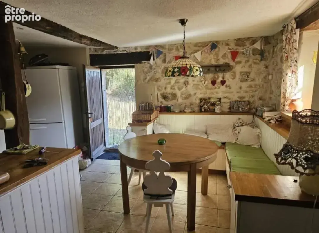 Maison 3 pièces 102 m² à vendre à Champagne-Mouton (16490) - photo 4