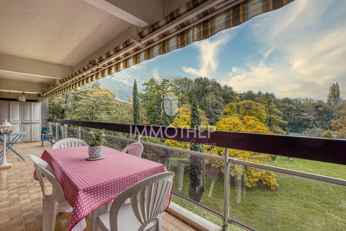 Appartement à SAINT-EGREVE