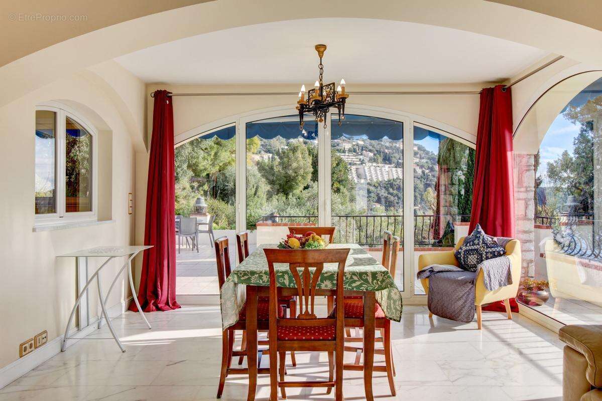 Maison à ROQUEBRUNE-CAP-MARTIN