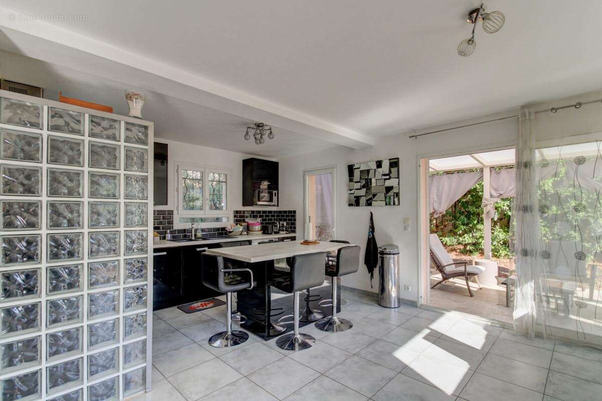 Maison à SAINT-MARTIN-DU-VAR