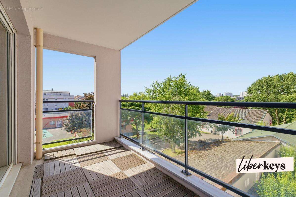 Appartement de 4 pièces aux pieds de la Seine dans le quartier "Gondoles Sud" - photo 6