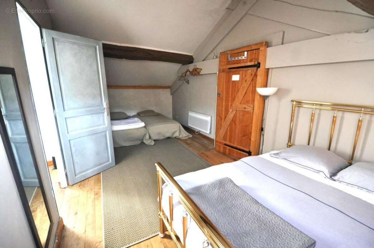 Maison à SAINT-SERNIN-SUR-RANCE