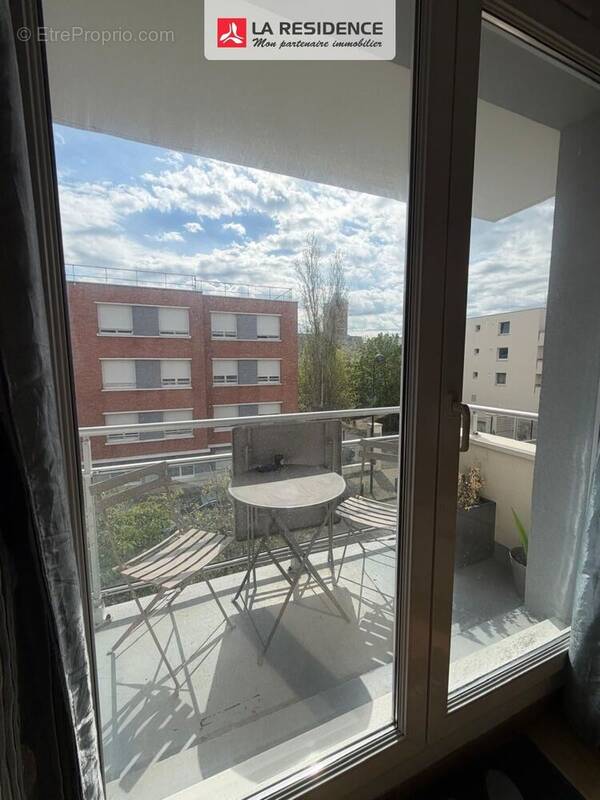 Appartement à ELANCOURT