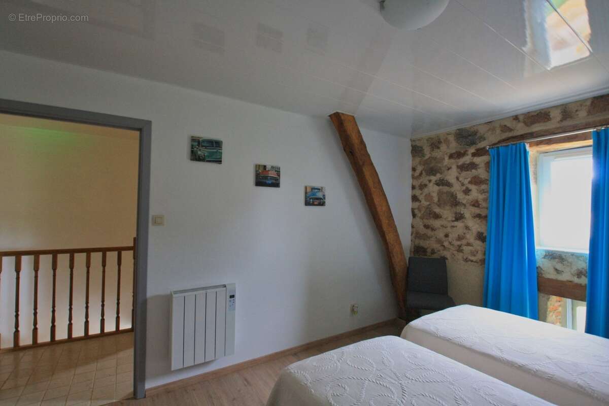 Belle propriété, rénovée récemment, avec gîtes sur 3761 m² de terrain - photo 8