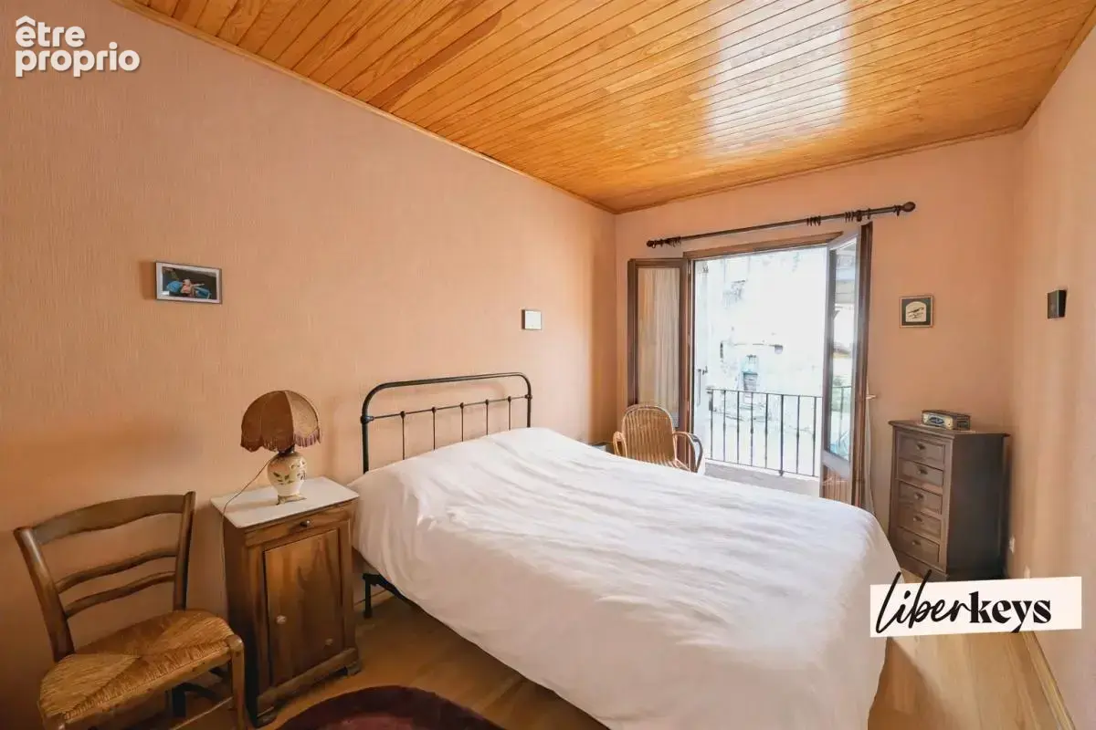 Maison de village historique – Centre d'Aigueblanche – 4 chambres – 97 m² - photo 9